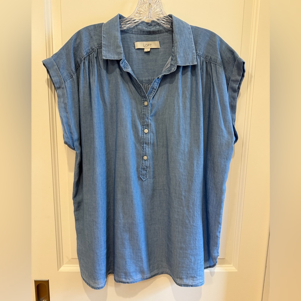 LOFT Women's Blue Denim Colored Top